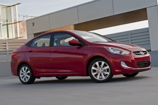 2012 Hyundai Accent Review